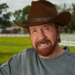 La última publicación de Chuck Norris días antes de su muerte: “Yo no envejezco, yo subo de nivel”